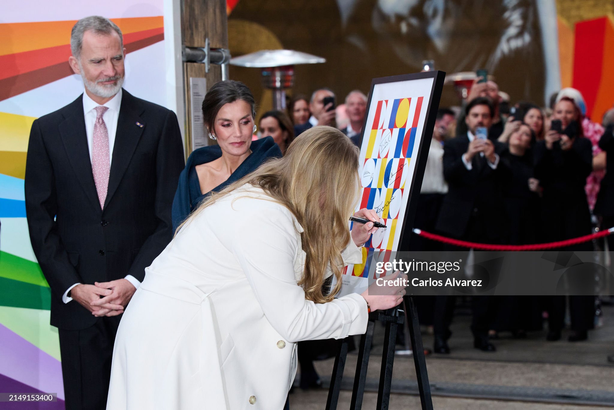 amsterdam-netherlands-princess-amalia-of-the-netherlands-sings-a-painting-during-the-reception.jpg