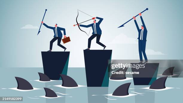 illustrations, cliparts, dessins animés et icônes de résolution de problèmes et dépannage, lutte contre les revers et les risques, détermination et courage pour surmonter les obstacles et réussir, hommes d’affaires debout sur des rochers dans l’océan avec des arcs et des flèches et des lances cont - entourer