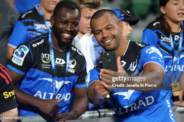 Kurtley Beale of the Force poses for a selfie with a fan after winning the round nine Super Rugby Pacific match between Western Force and Crusaders...