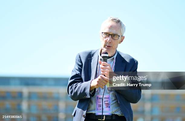 Sir Michael Ree 108 Sir Michael Barber Stock Photos, High-Res Pictures, and Images ...
