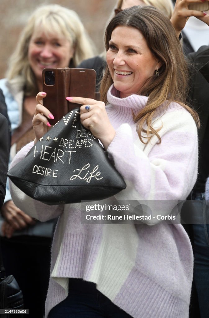 Maud Angelica Behn 's Opening exhibition In Greaker