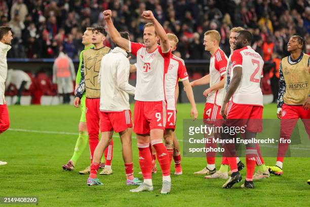 Harry Kane of FC Bayern München celebrates the victory with teammates after the UEFA Champions League quarter-final second leg match between FC...