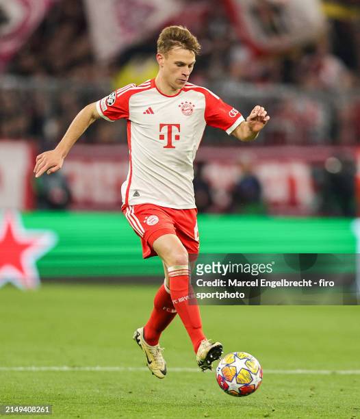 Joshua Kimmich of FC Bayern München plays the ball during the UEFA Champions League quarter-final second leg match between FC Bayern München and...