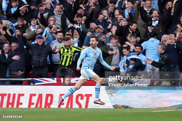 Bernardo Silva of Manchester City celebrates scoring his team's