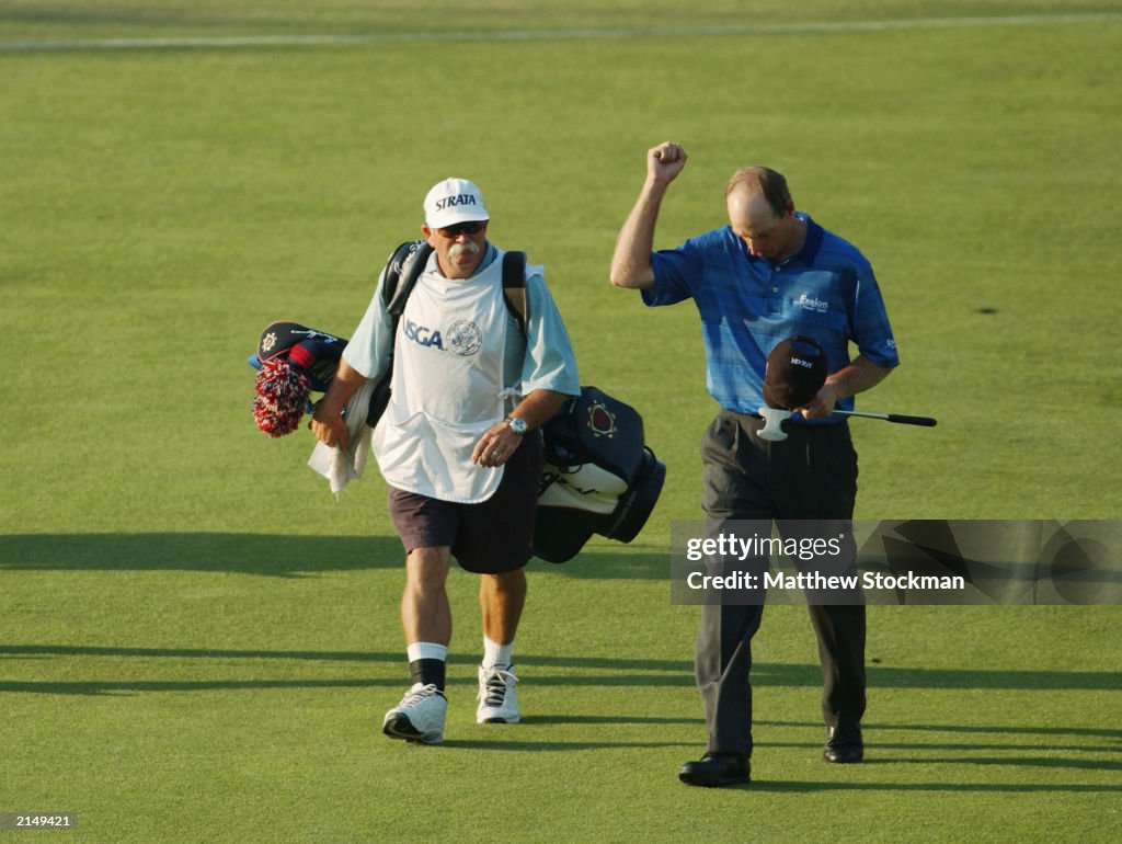 Furyk acknowledges gallery