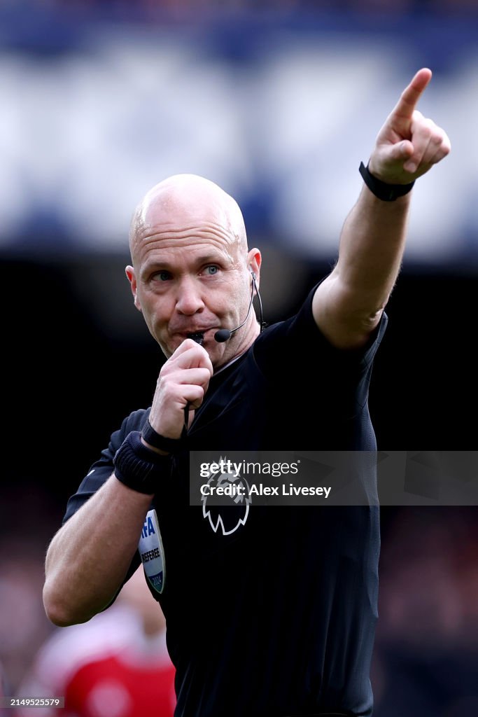 Everton FC v Nottingham Forest - Premier League