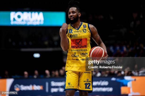 Kruize Pinkins of Givova Scafati Basket in action during the LBA Lega Basket Serie A Round 28 match between EA7 Emporio Armani Milan and Givova...
