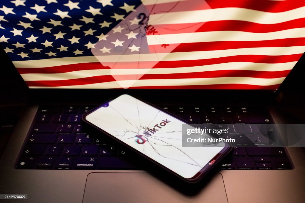 TikTok - USA Photo Illustrations