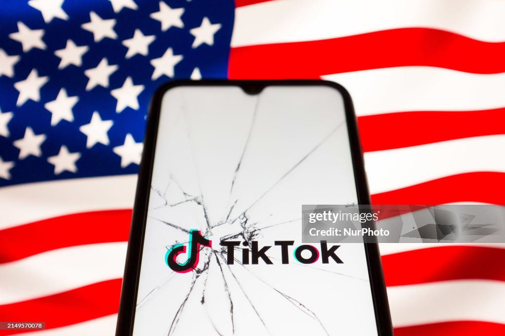 TikTok - USA Photo Illustrations