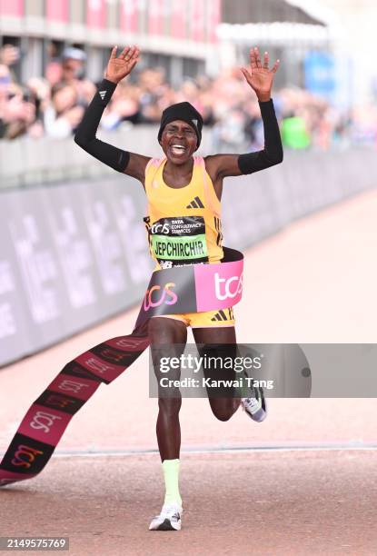 Peres Jepchirchir of Kenya celebrates after winning the Women's elite race and setting a new world record during the 2024 TCS London Marathon on...