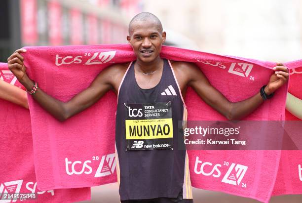 Alex Mutiso 2,750 Kenya Alexander Stock Photos, High-Res Pictures, and Images ...