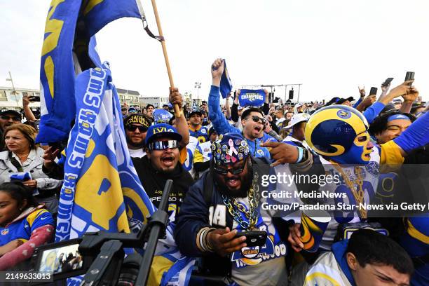 La Rams Fan Rambro 4,177 Los Angeles Rams Fans Stock Photos, High-Res Pictures, and Images ...