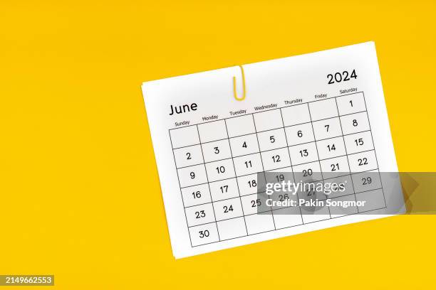 card calendar 2024: june calendar is used to plan daily work and life - giugno foto e immagini stock