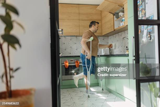 Limping Man Rushing 194 Man Limping Stock Photos, High-Res Pictures, and Images - Getty Images