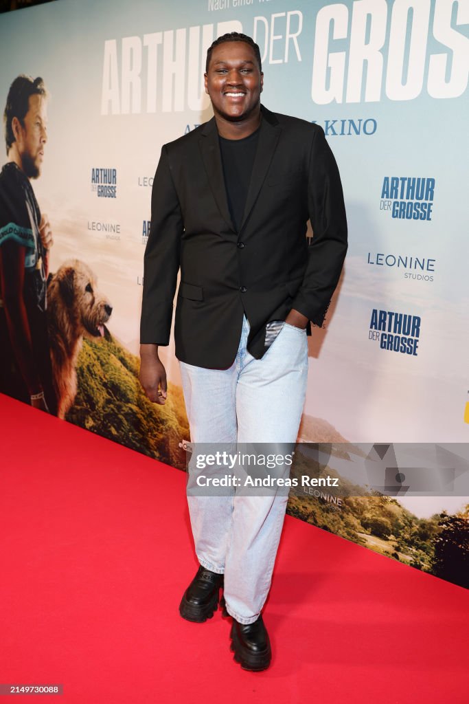 Marvin De Graft attends the Cologne premiere of "Arthur der Grosse