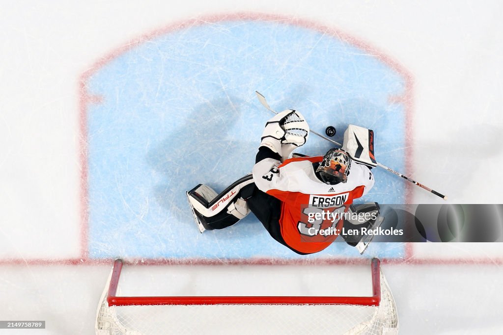 Washington Capitals v Philadelphia Flyers