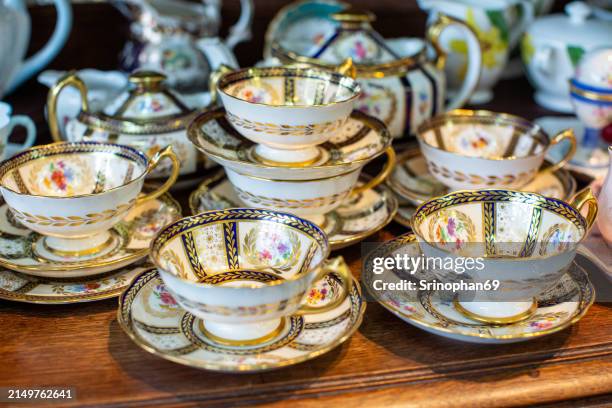 morning serenity: handmade ceramic coffee cup with beautiful pattern for cozy breakfasts at home or cafes - porcelana china fotografías e imágenes de stock