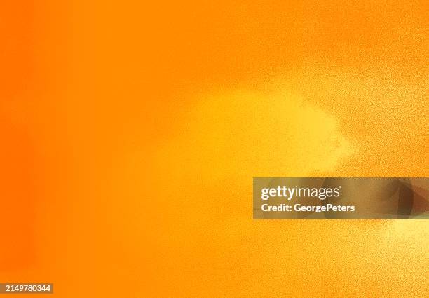 stockillustraties, clipart, cartoons en iconen met vector stipple illustration of clouds and sunset background - schoonheid in de natuur