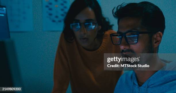 Html Getty Images 50 Meeting Html Stock Photos, High-Res Pictures, and Images - Getty Images