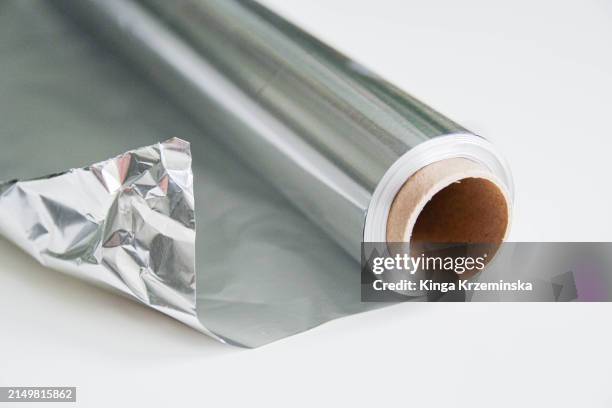 kitchen foil - carta stagnola foto e immagini stock