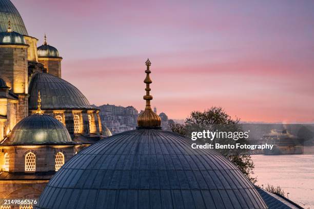 beautiful mosque during sunrise in istanbul, turkey. - istanbul province stock pictures, royalty-free photos & images