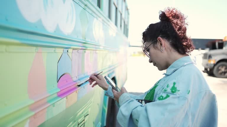 Artist Routing Bus 80 School Bus Art Stock Videos, Footage, & 4K Video Clips - Getty Images
