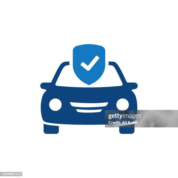 ilustraciones, imágenes clip art, dibujos animados e iconos de stock de seguro de auto. icono sólido que se puede aplicar en cualquier lugar, simple, píxel perfecto y estilo moderno. - seguro de automóvil