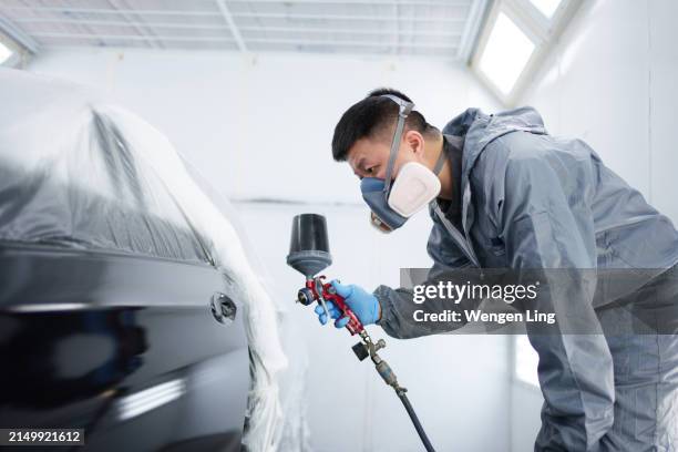 auto-lackierer - atemschutzmasken stock-fotos und bilder