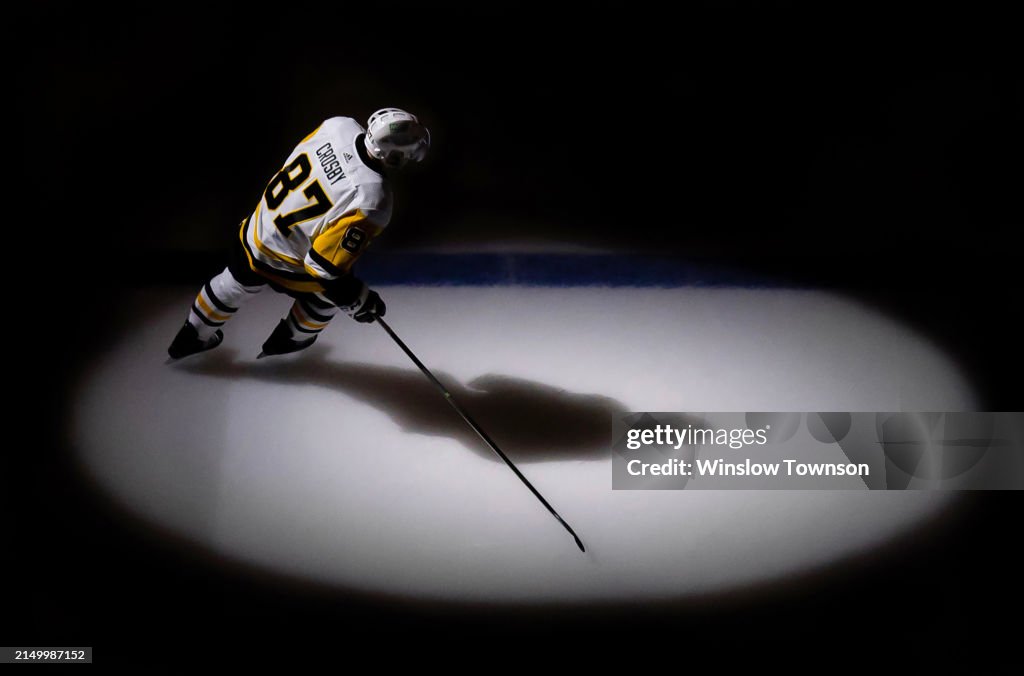 Pittsburgh Penguins v Boston Bruins