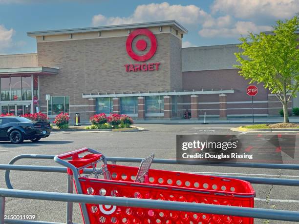 Target Word Store Target Store Usa Photos and Premium High Res Pictures - Getty Images