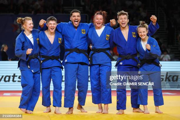 Kdvv 250 Anna Frey Stock Photos, High-Res Pictures, and Images - Getty Images