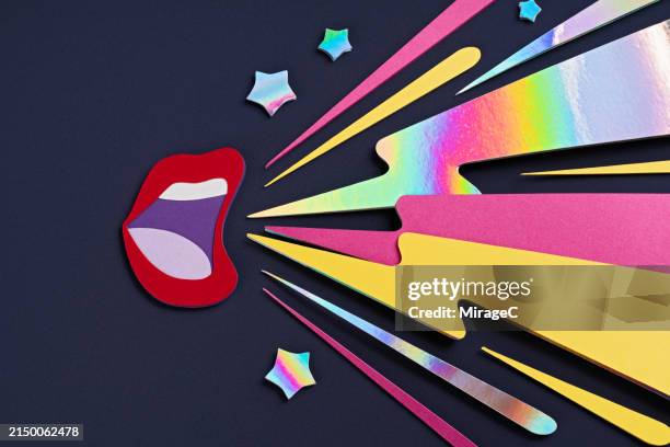 open red mouth shouting and screaming making noise, paper craft - questions sociales photos et images de collection