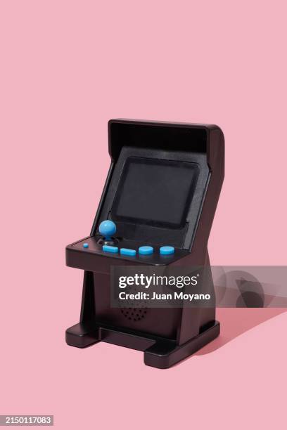 black and blue arcade video game - joystick photos et images de collection