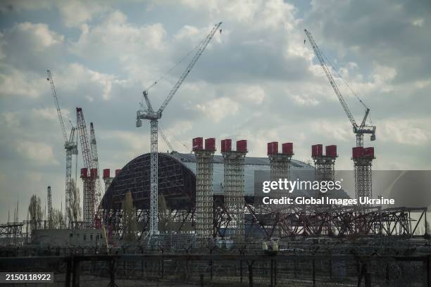 Builders work at construction of Chornobyl New Safe Confinement on April 25, 2013 in Prypiat, Ukraine. On Sunday April 26 at the Chornobyl Nuclear...