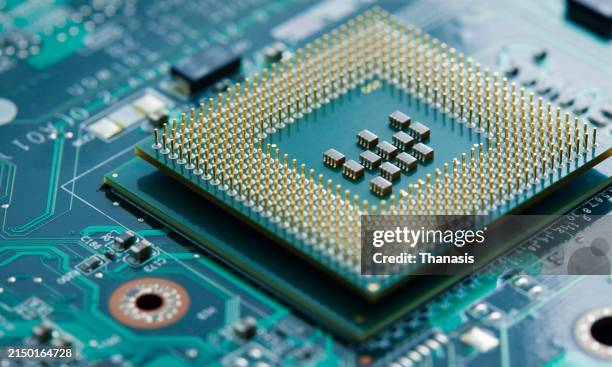 Transistor Computer Photos and Premium High Res Pictures - Getty Images