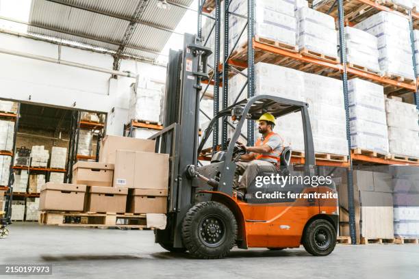 forklift operator - vorkheftruck stockfoto's en -beelden