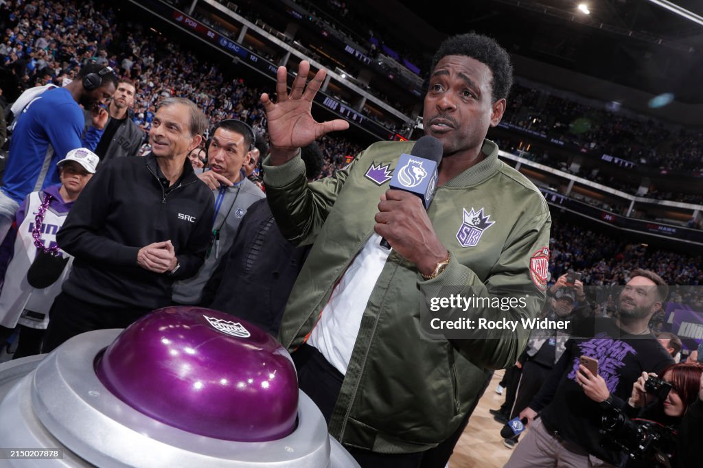 Portland Trail Blazers v Sacramento Kings