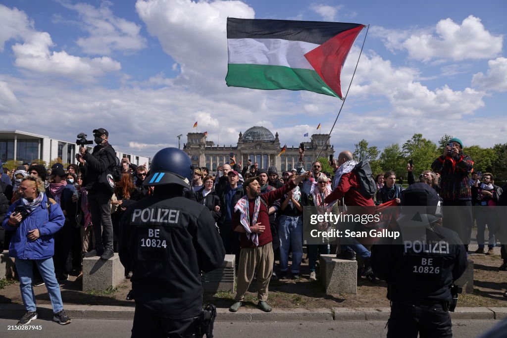 Police Clear Camp Of Pro-Palestinian Protesters