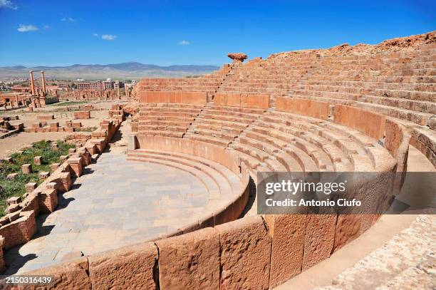 tourism - culture - archaeology - algeria. theatre in the roman ruins of timgad, algeria. - algeria stock pictures, royalty-free photos & images