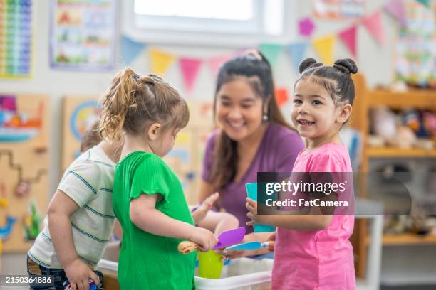 activity table fun - nursery school classroom stock pictures, royalty-free photos & images