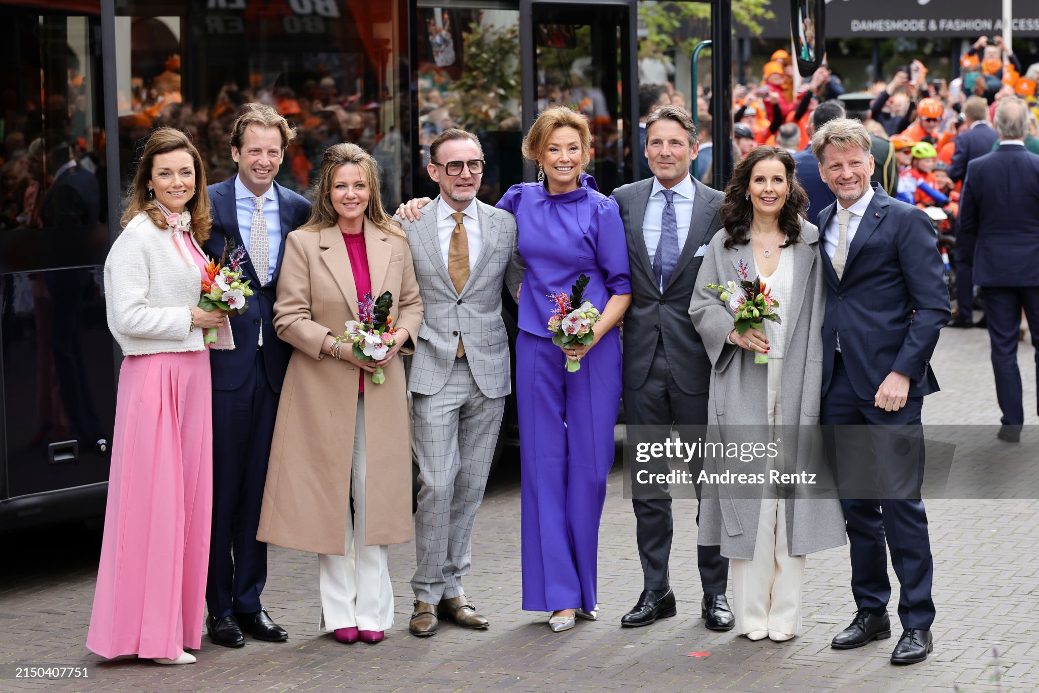 dutch-royal-family-celebrates-kingsday-in-emmen.jpg?s=2048x2048&w=gi&k=20&c=V28zkxtYWopVYBIgMSND2ocXWgPrgRw5yBIeXakmPcc=