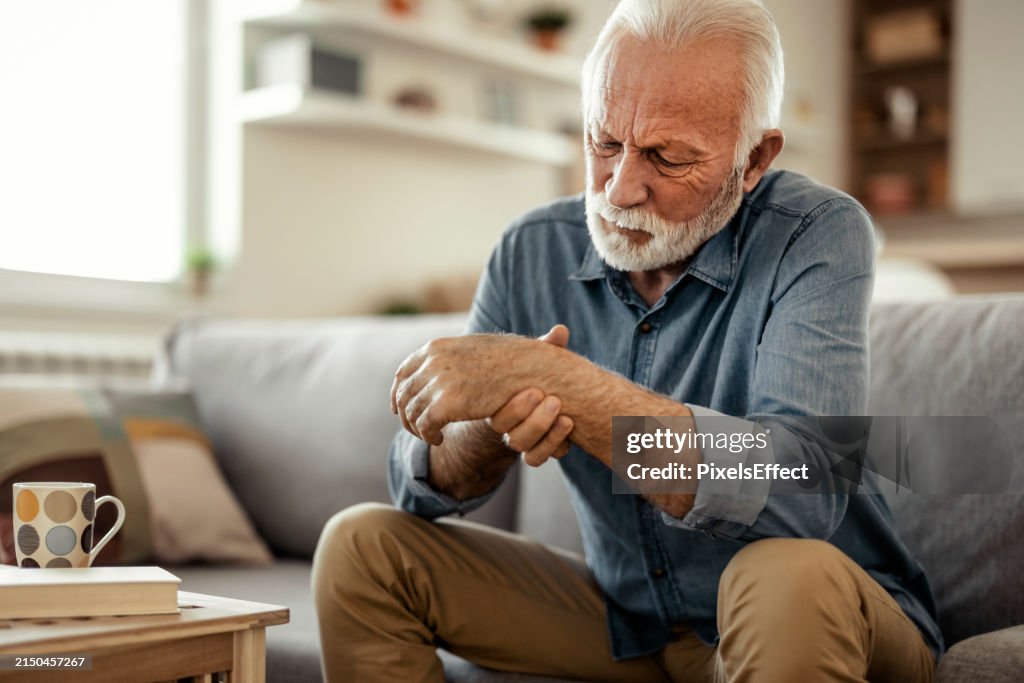 Elderly male patient suffer from numbing pain in hand