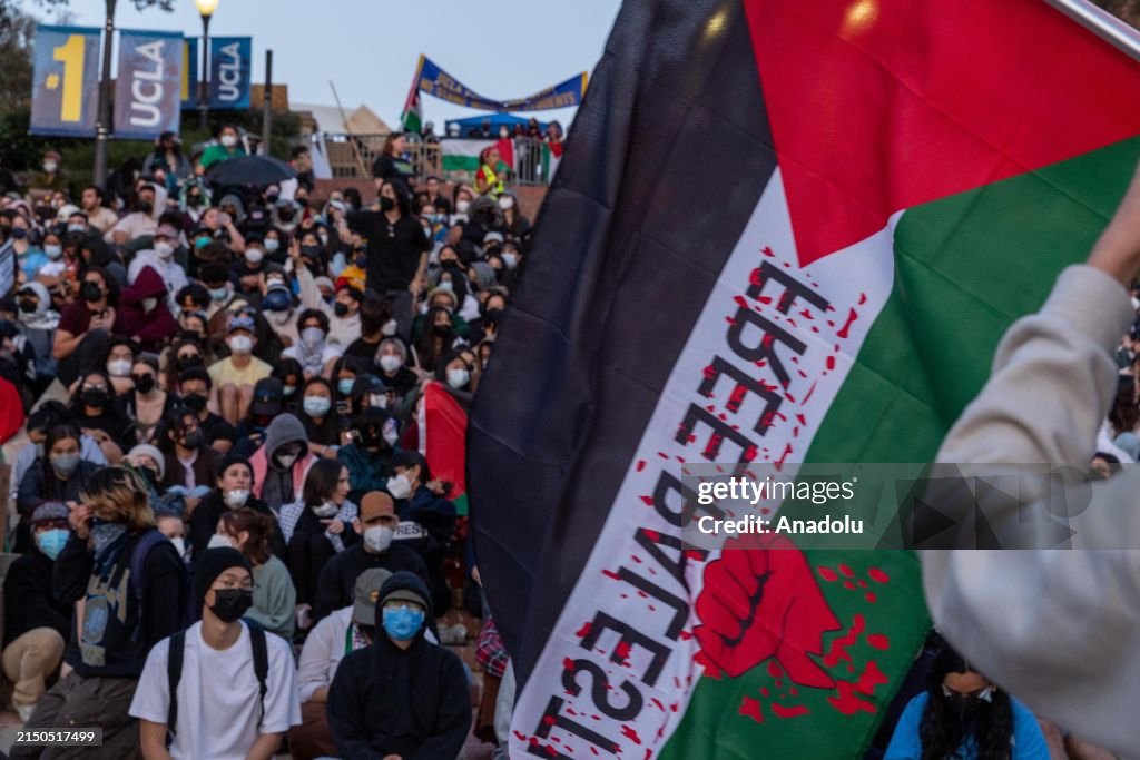 Students set up Gaza solidarity encampment in California