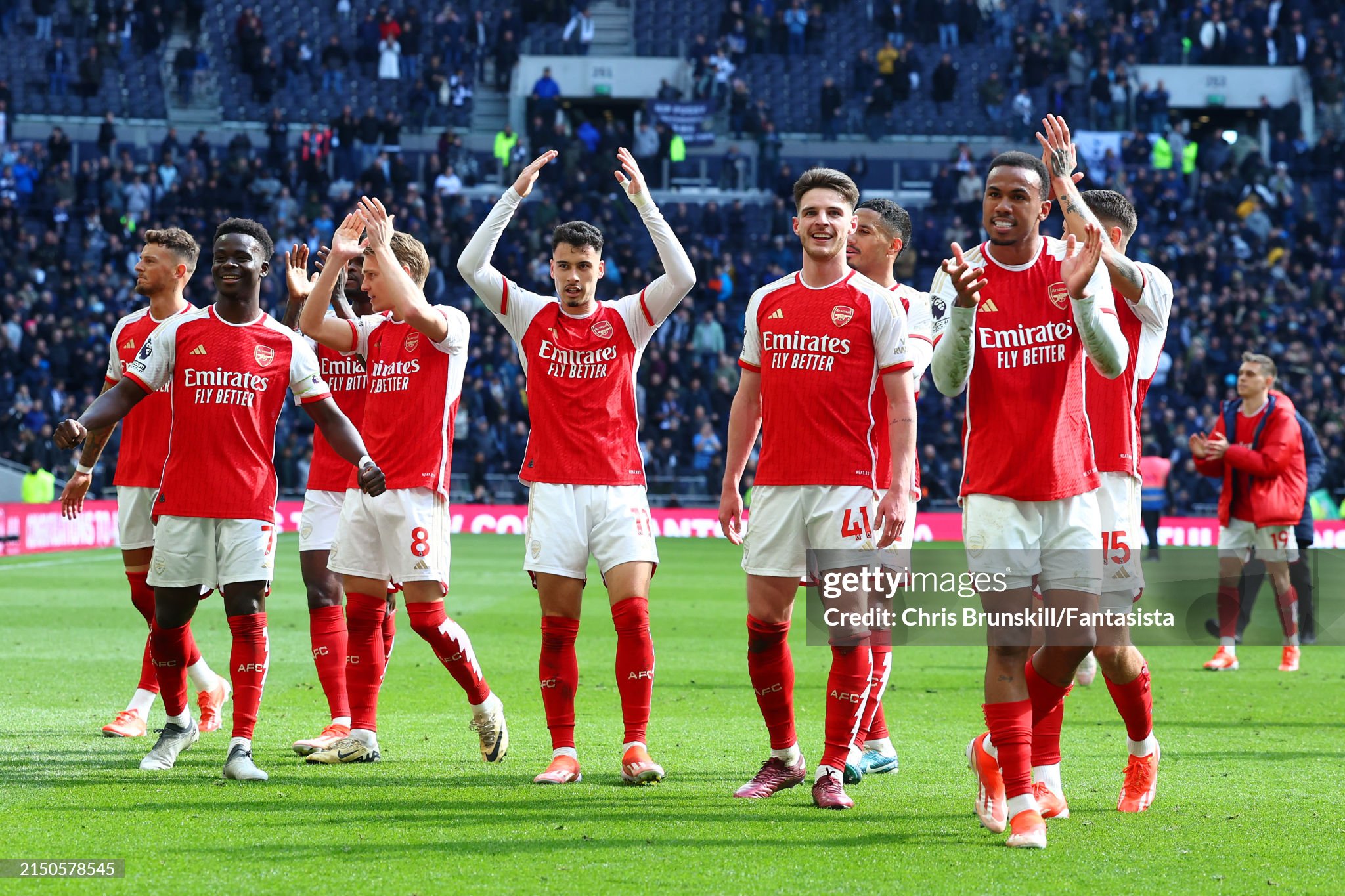 Arsenal wins derby against Tottenham and continues strong in the title race