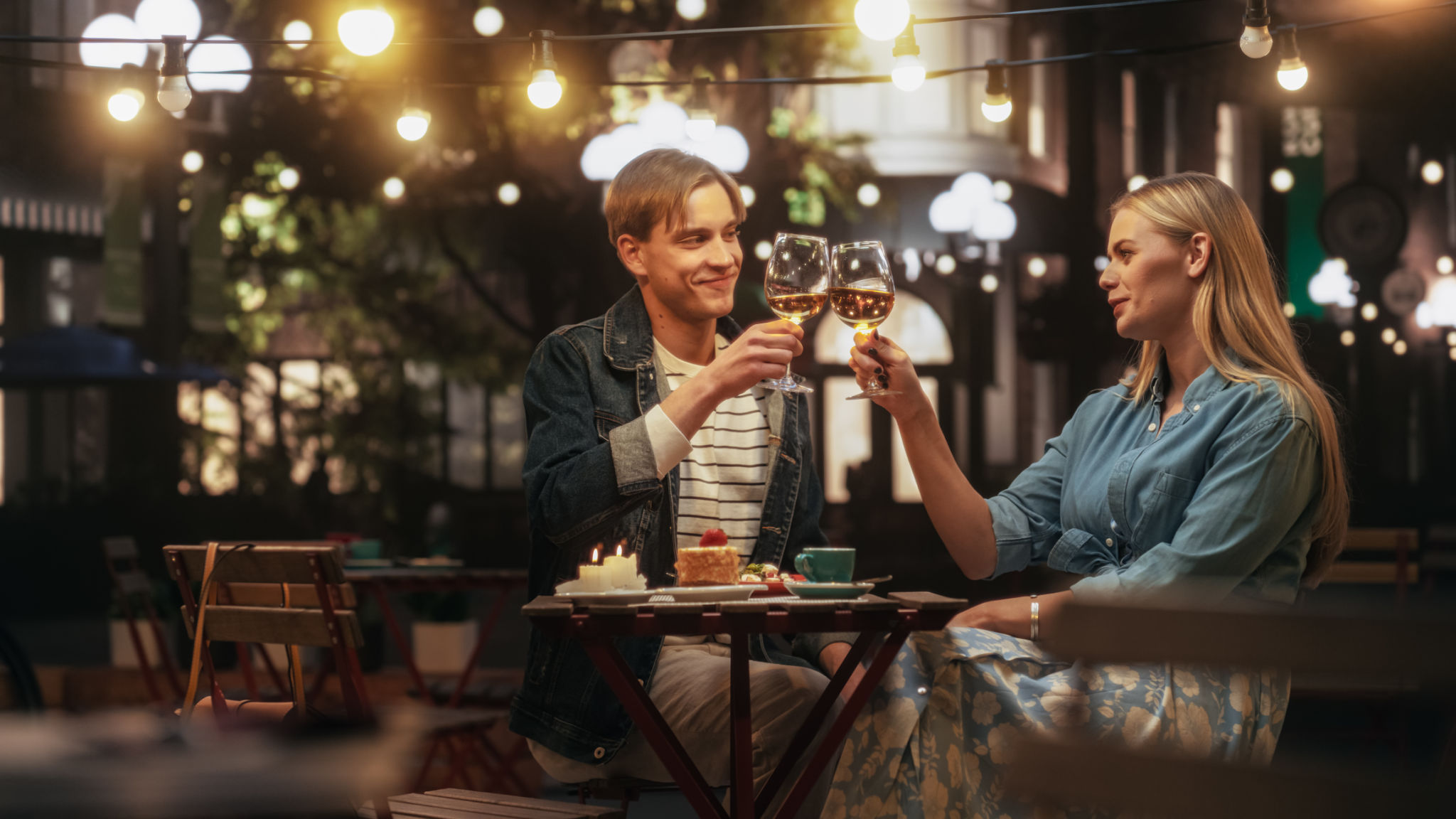 couple dining