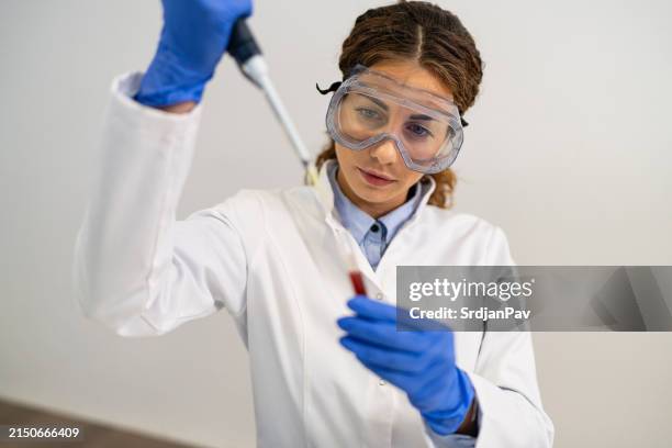 Forensic Pathologist Lab 764 Forensic Pathologist Stock Photos, High-Res Pictures, and Images ...