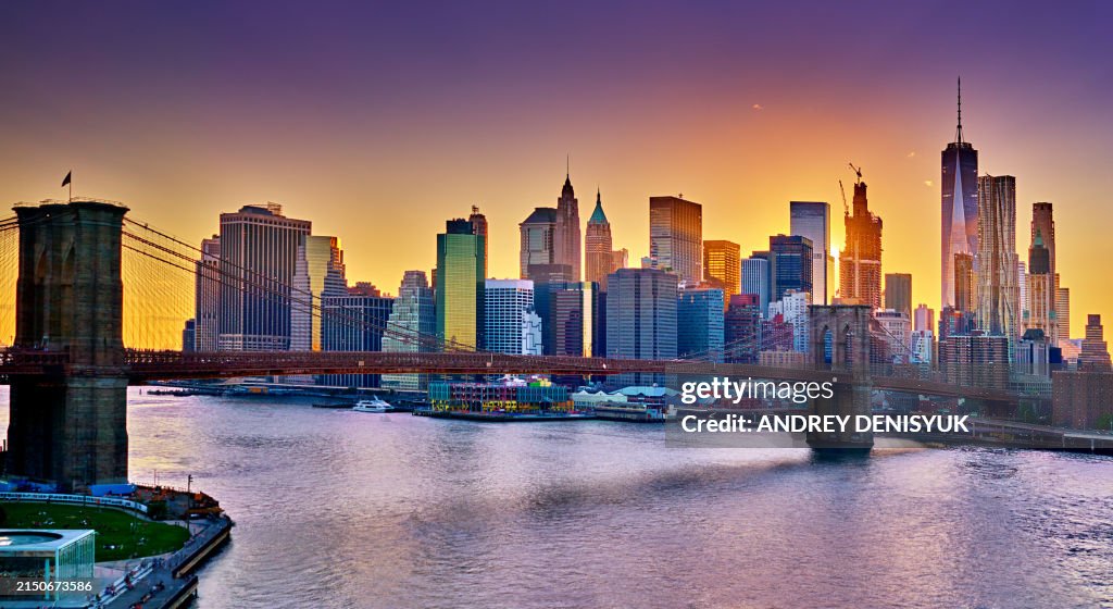 New York City Manhattan Brooklyn Bridge skyline