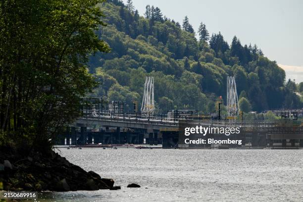 Shellbrun Terminal 1,085 Oil And Gas Terminal Operations Stock Photos, High-Res Pictures ...