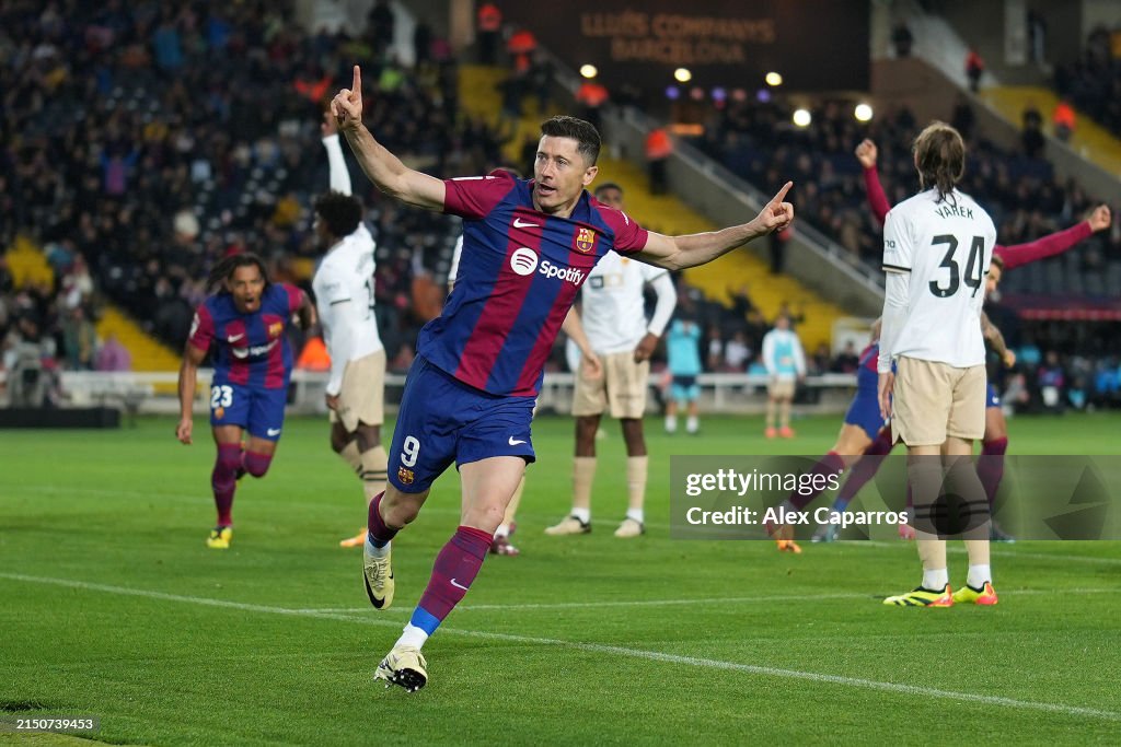 FC Barcelona v Valencia CF - LaLiga EA Sports