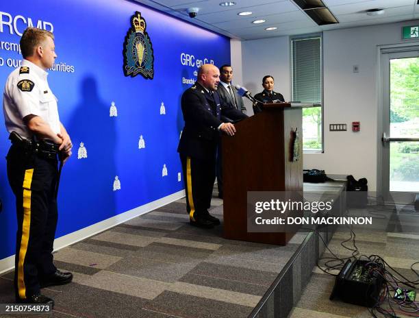 David Teboul Rcmp 32 Rcmp Assistant Commissioner Stock Photos, High-Res Pictures, and ...